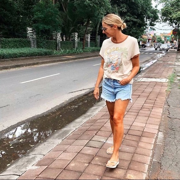 Cuba Old Cars and Cigars Graphic Tee - Picture 14 of 16